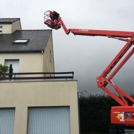 Nettoyage de façade sur un immeuble en Côtes d’Armor